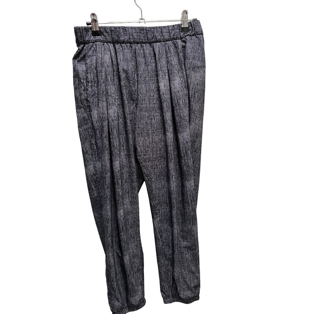 Lululemon Rollin' with my Omies Jogger Pants Size 6